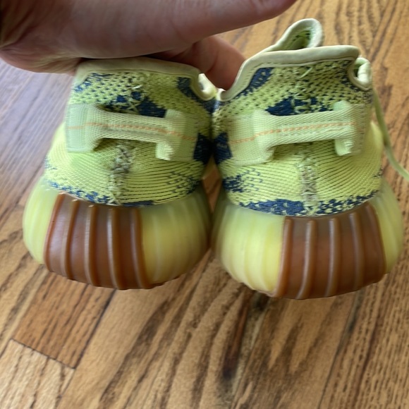 Adidas Yeezy Boost 350 V2 Semi Frozen Yellow Size 8 - Picture 6 of 8